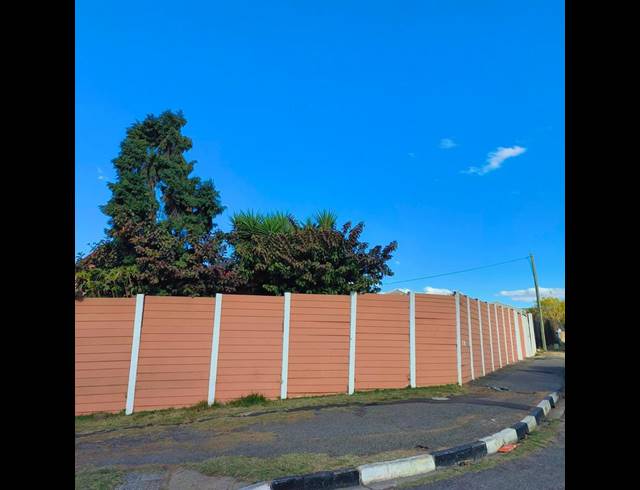 3 BEDROOM HOUSE FOR SALE IN SOUTH HILLS